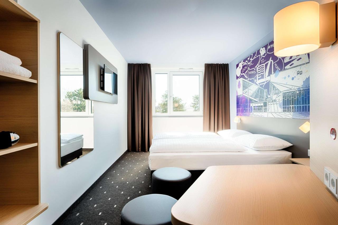 B&B Hotel Wien-Stadthalle Exterior photo