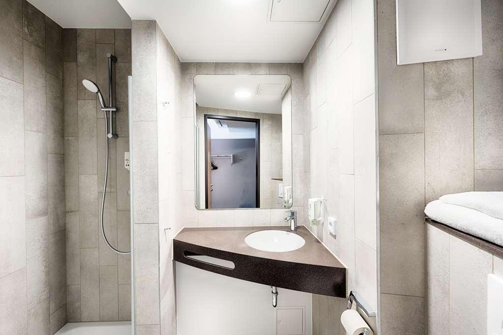 B&B Hotel Wien-Stadthalle Room photo
